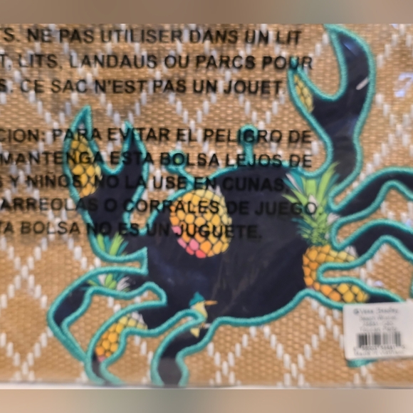Vera Bradley Toucan Party Crab Beach Crossbody Bag + Zip ID New W Tags $84.00 - Picture 4 of 5